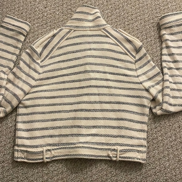 BCBGMAXAZRIA JACKET - Picture 2 of 6